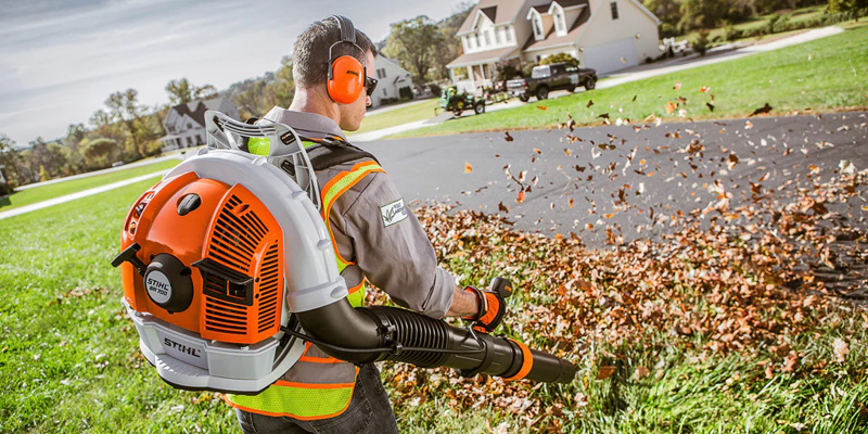 Read more about the article Six Remarkable Leaf Blower Uses