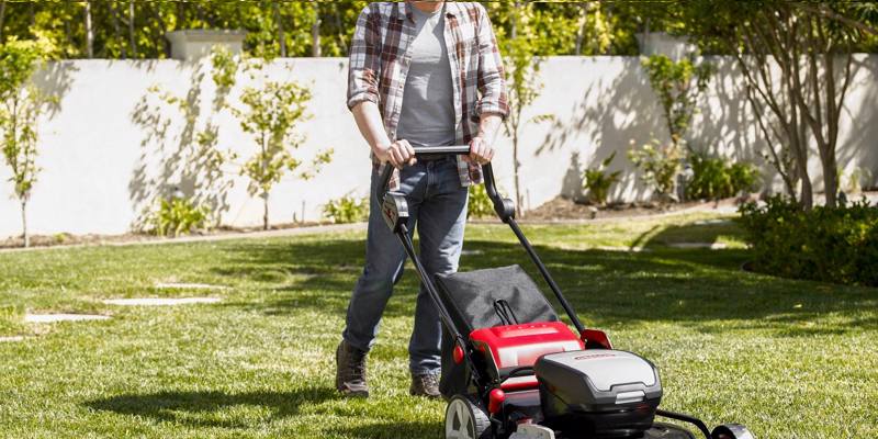 You are currently viewing The Benefits of Toro® Commercial Lawn Mowers