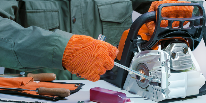 Read more about the article Essential Chainsaw Maintenance Tips for Reliable Performance